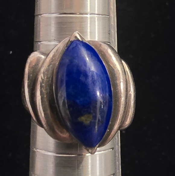 Sterling Silver Marked and Natural Lapis Oval Stone Ring 6.75 - Picture 1 of 9